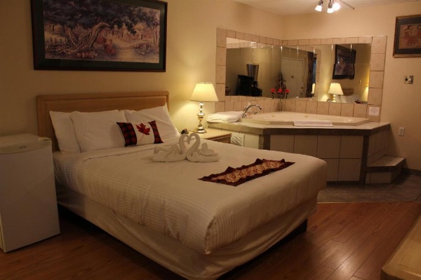 Ritz Inn Niagara image 75